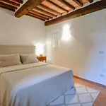 Beautiful In With Swimming Pool Apartment Cortona