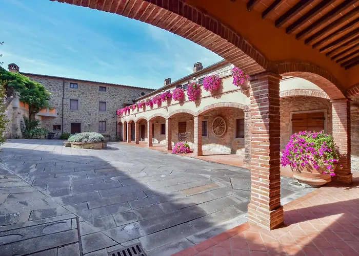 Beautiful In With Swimming Pool Lägenhet