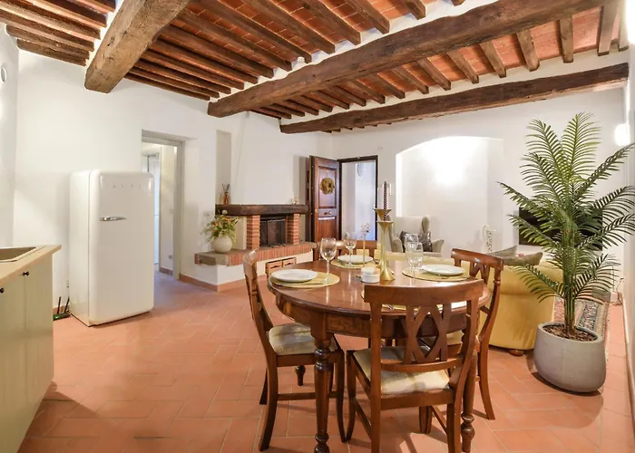 Beautiful In With Swimming Pool Lägenhet Cortona